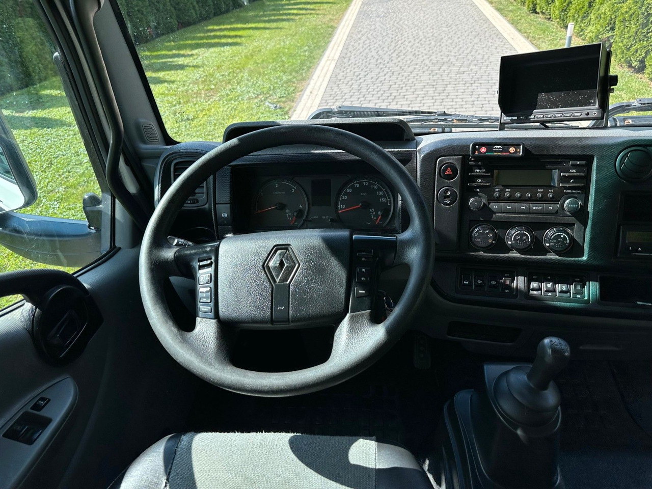 Φορτηγό κόφα Renault D 7.5 LIFT 7,5 T AUTOMATIC GEARBOX CAMERA: φωτογραφία 12