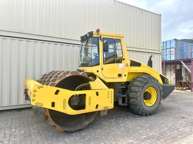 BOMAG BW213PDH-4 / 2012 BJ / Deutsche Maschine - Οδοστρωτήρες: φωτογραφία 1 BOMAG BW213PDH-4 / 2012 BJ / Deutsche Maschine - Οδοστρωτήρες: φωτογραφία 1