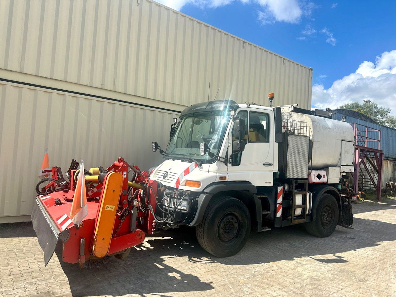 Unimog U400 Schäfer-Technic Bitum/Asphalt / TÜV 02/2026 - Φορτηγό: φωτογραφία 1 Unimog U400 Schäfer-Technic Bitum/Asphalt / TÜV 02/2026 - Φορτηγό: φωτογραφία 1