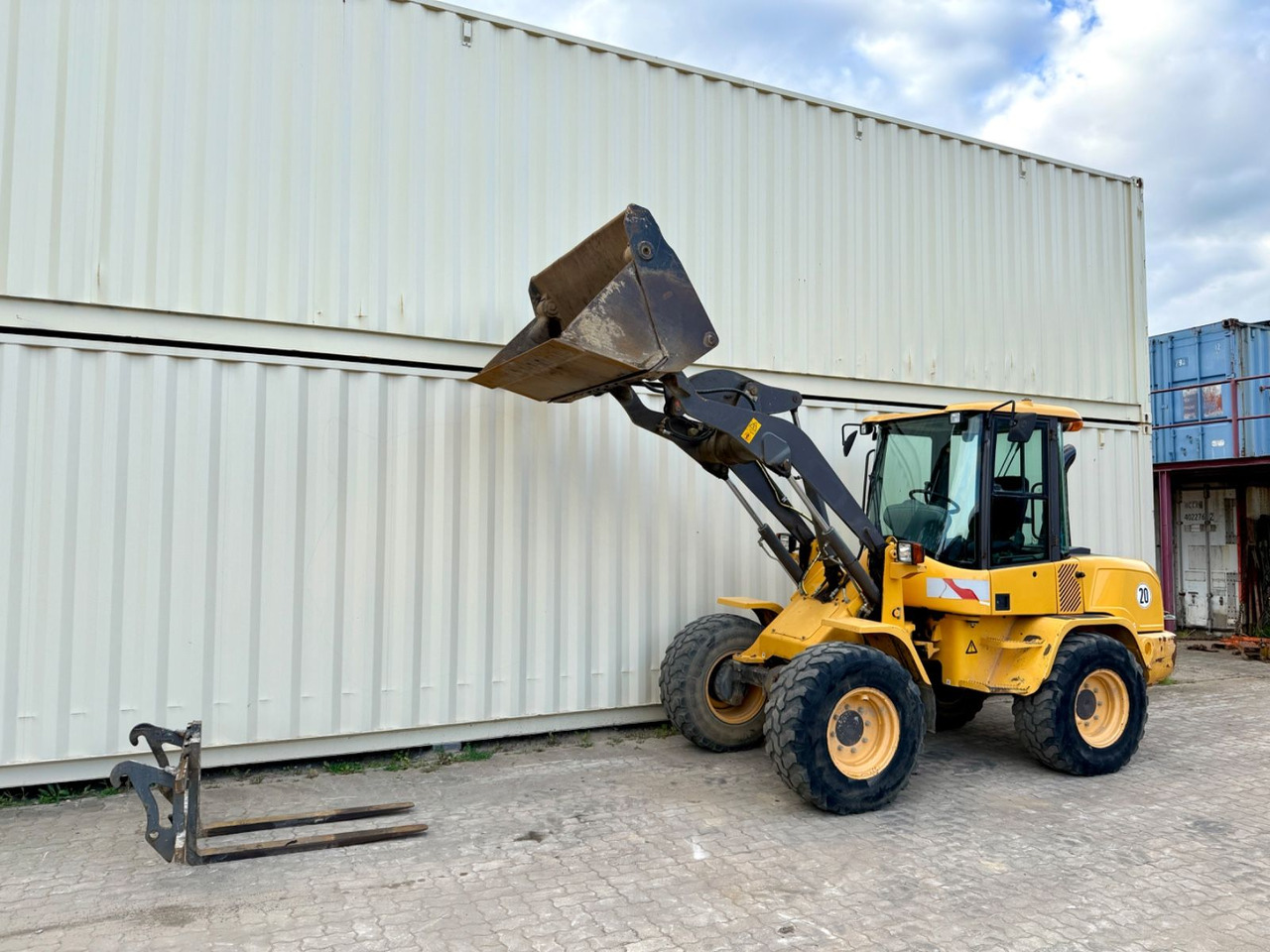 Volvo L30G / 2014 BJ / Klappschaufel + Gabel - Ελαστιχοφόρος φορτωτής: φωτογραφία 2 Volvo L30G / 2014 BJ / Klappschaufel + Gabel - Ελαστιχοφόρος φορτωτής: φωτογραφία 2