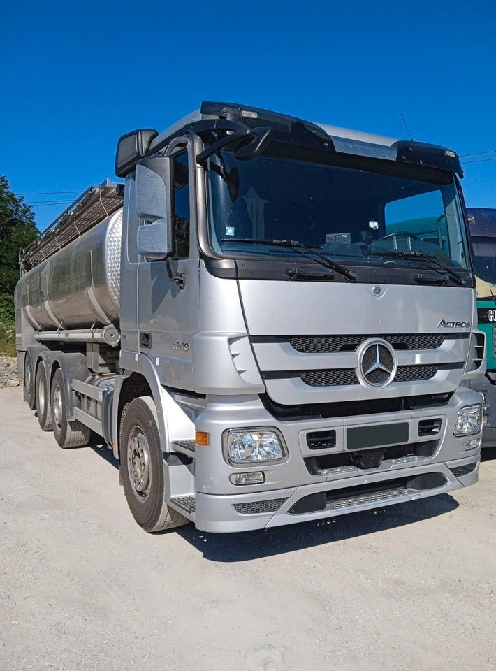 Mercedes-Benz ACTROS 3248 - Φορτηγό βυτιοφόρο: φωτογραφία 1 Mercedes-Benz ACTROS 3248 - Φορτηγό βυτιοφόρο: φωτογραφία 1