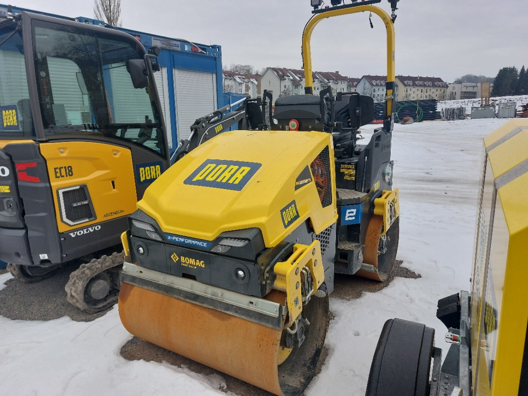 BOMAG DE BW 120 ADe-5 - Οδοστρωτήρας: φωτογραφία 1 BOMAG DE BW 120 ADe-5 - Οδοστρωτήρας: φωτογραφία 1