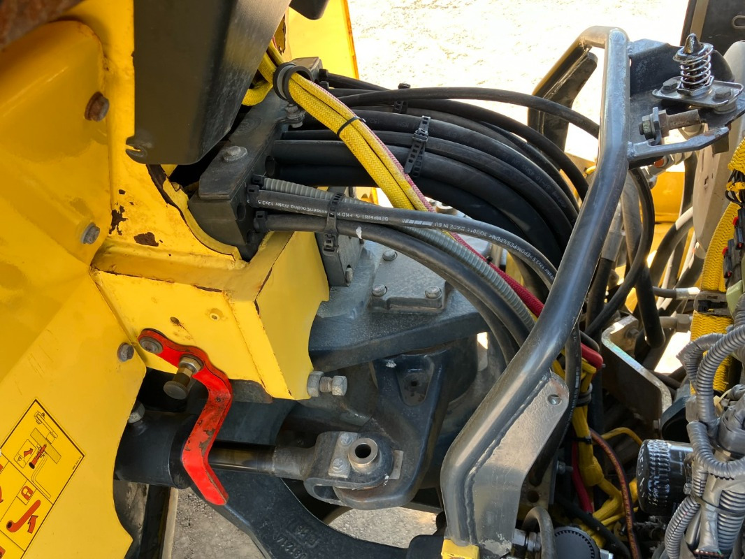 BOMAG DE BW 161 AD-5 Stage IIIb/Tier 4i - Ασφαλτικός οδοστρωτήρας: φωτογραφία 5 BOMAG DE BW 161 AD-5 Stage IIIb/Tier 4i - Ασφαλτικός οδοστρωτήρας: φωτογραφία 5