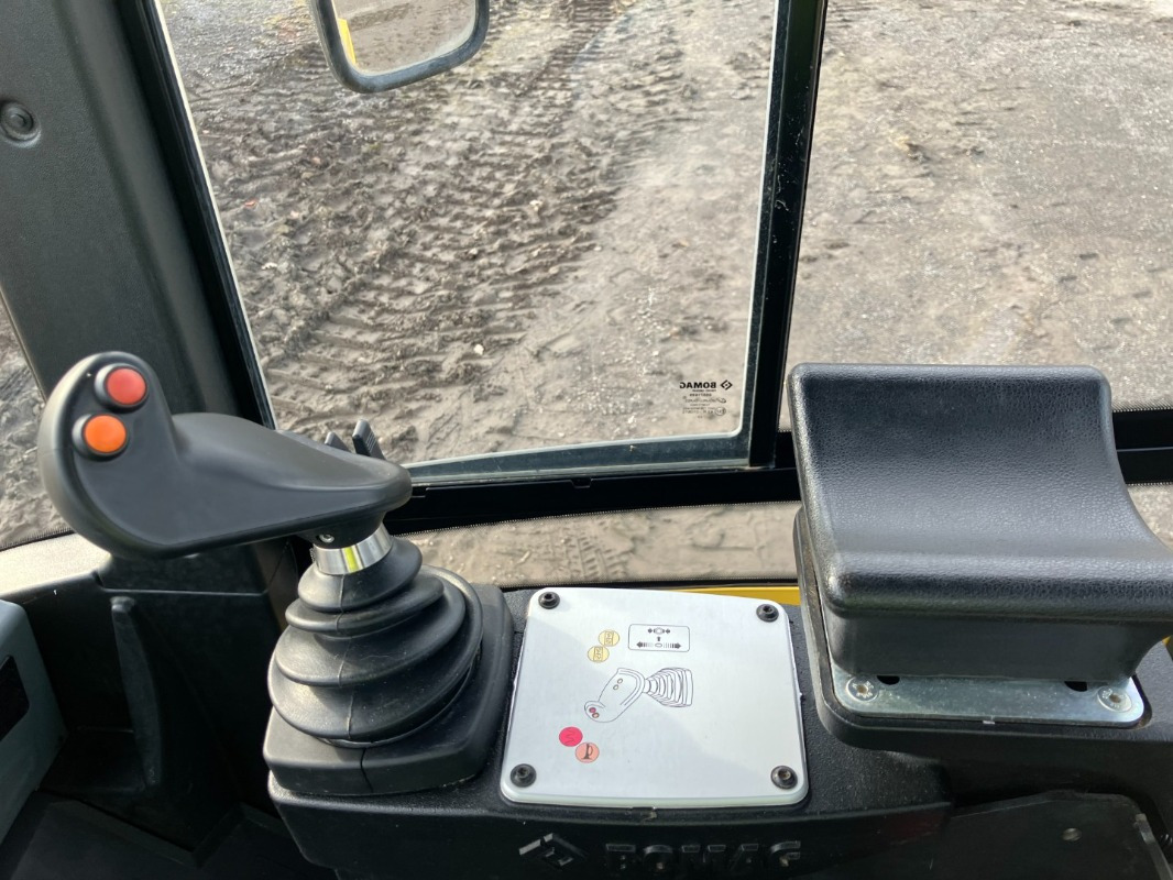 Οδοστρωτήρας BOMAG DE BW 213 PDH-5 Stage V/Tier 4f: φωτογραφία 9 Οδοστρωτήρας BOMAG DE BW 213 PDH-5 Stage V/Tier 4f: φωτογραφία 9