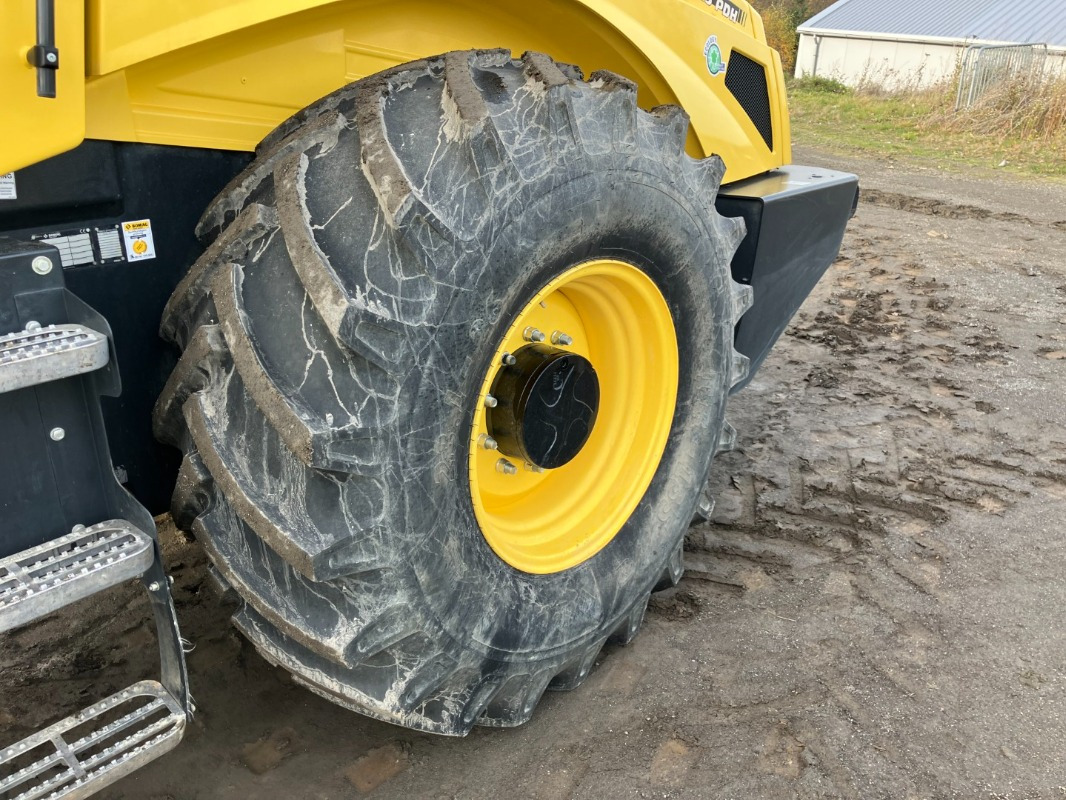Οδοστρωτήρας BOMAG DE BW 213 PDH-5 Stage V/Tier 4f: φωτογραφία 28 Οδοστρωτήρας BOMAG DE BW 213 PDH-5 Stage V/Tier 4f: φωτογραφία 28