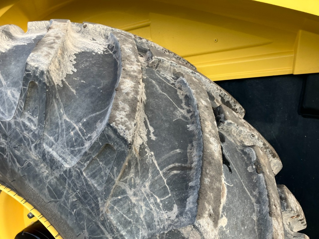 Οδοστρωτήρας BOMAG DE BW 213 PDH-5 Stage V/Tier 4f: φωτογραφία 14 Οδοστρωτήρας BOMAG DE BW 213 PDH-5 Stage V/Tier 4f: φωτογραφία 14