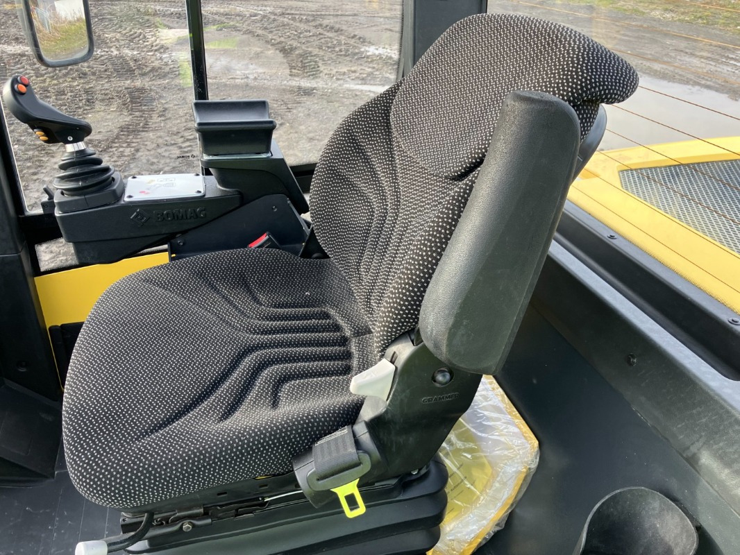 Οδοστρωτήρας BOMAG DE BW 213 PDH-5 Stage V/Tier 4f: φωτογραφία 13 Οδοστρωτήρας BOMAG DE BW 213 PDH-5 Stage V/Tier 4f: φωτογραφία 13