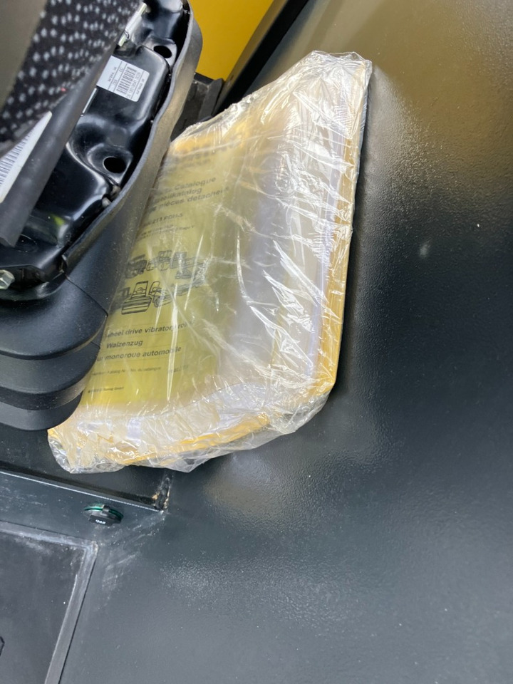 Οδοστρωτήρας BOMAG DE BW 213 PDH-5 Stage V/Tier 4f: φωτογραφία 7 Οδοστρωτήρας BOMAG DE BW 213 PDH-5 Stage V/Tier 4f: φωτογραφία 7