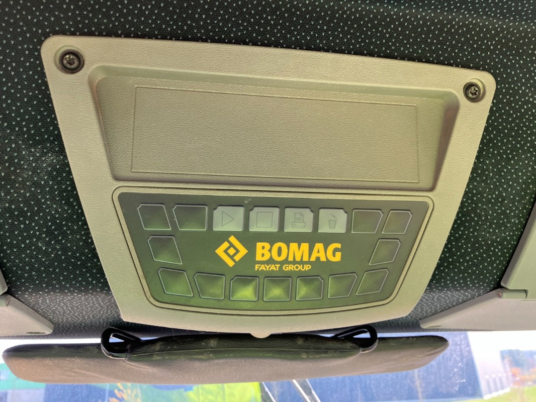 Οδοστρωτήρας BOMAG DE BW 226 BVC-5 Stage IIIa/Tier 3: φωτογραφία 11 Οδοστρωτήρας BOMAG DE BW 226 BVC-5 Stage IIIa/Tier 3: φωτογραφία 11