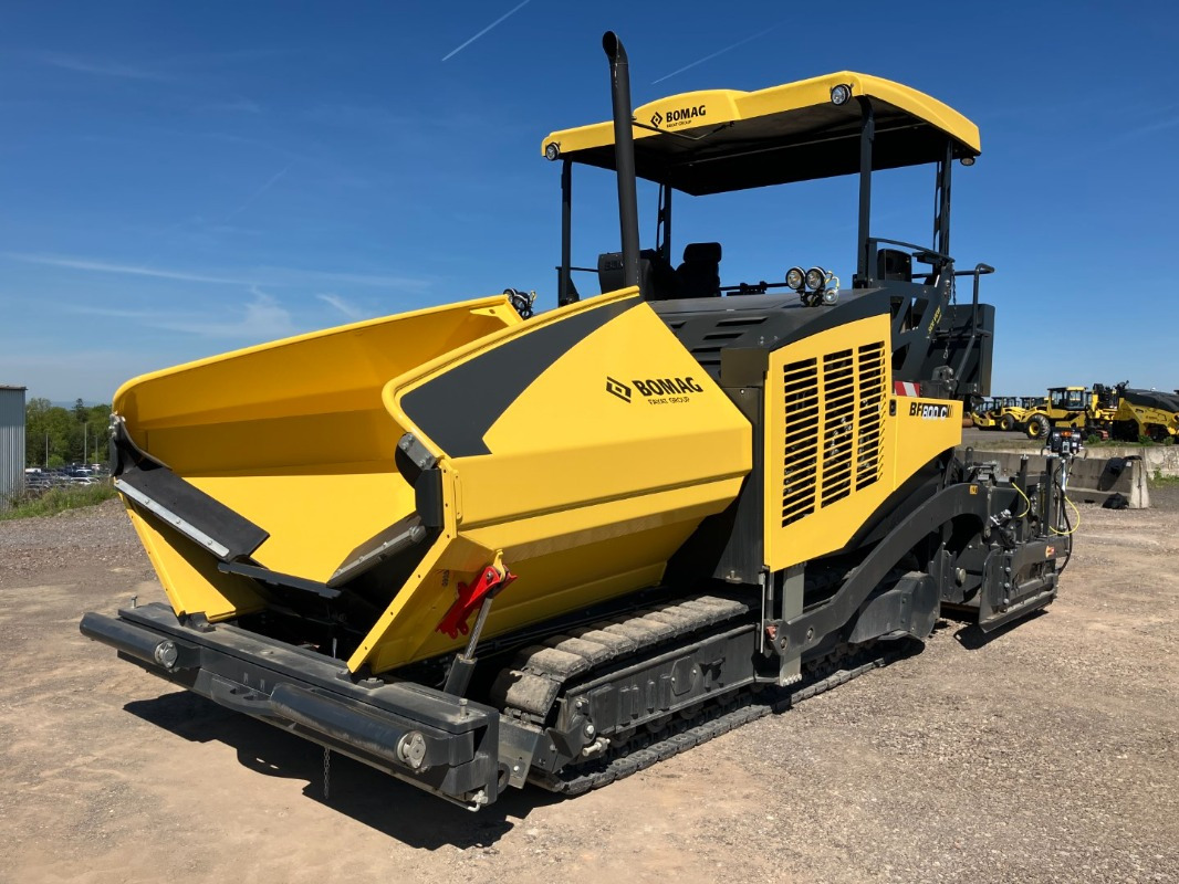BOMAG IT BF 800 C S600 Stage IIIa/Tier 3 - Διαστρωτήρας ασφάλτου: φωτογραφία 1 BOMAG IT BF 800 C S600 Stage IIIa/Tier 3 - Διαστρωτήρας ασφάλτου: φωτογραφία 1