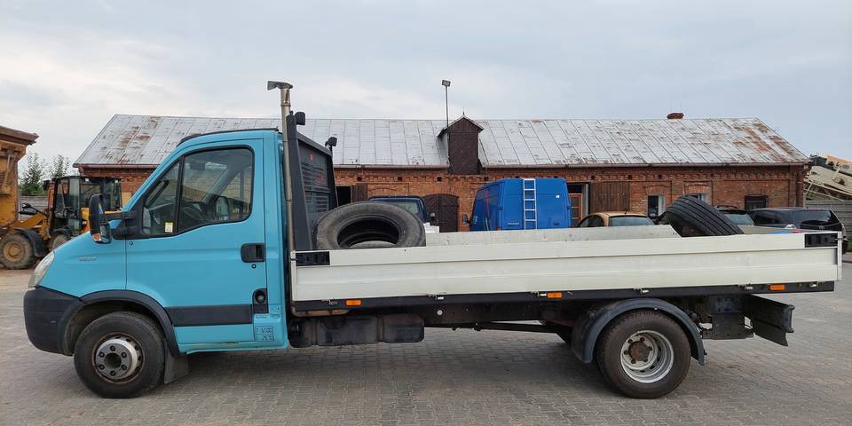 Iveco Daily 65C17 silnik 3.0 skrzynia automat - Μικρό φορτηγό με καρότσα: φωτογραφία 2 Iveco Daily 65C17 silnik 3.0 skrzynia automat - Μικρό φορτηγό με καρότσα: φωτογραφία 2