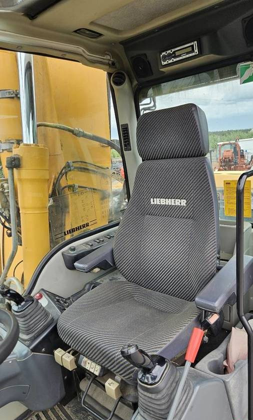 Τροχοφόρος εκσκαφέας Koparka kołowa Liebherr A314 Litronic 9350 h+ 5 łyżek kołówka: φωτογραφία 9 Τροχοφόρος εκσκαφέας Koparka kołowa Liebherr A314 Litronic 9350 h+ 5 łyżek kołówka: φωτογραφία 9