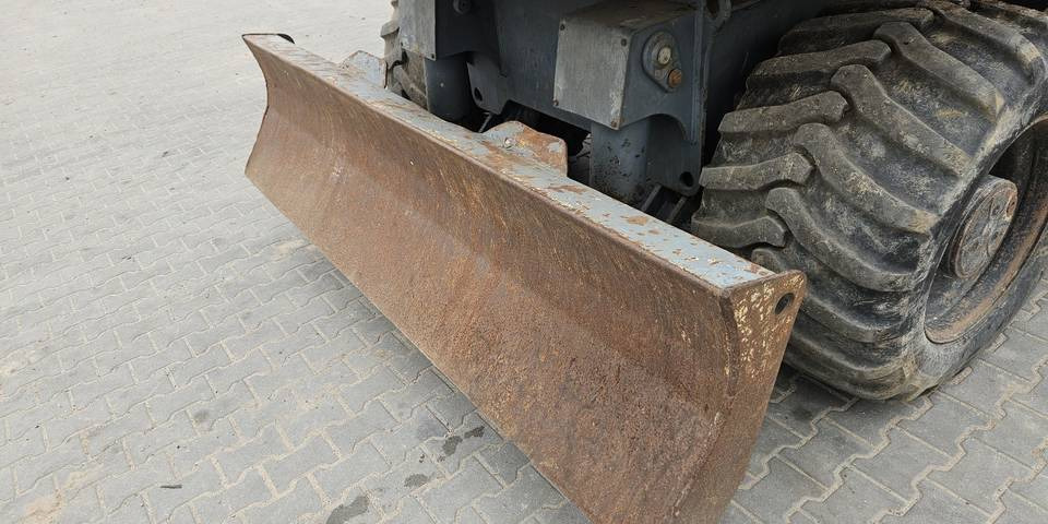 Τροχοφόρος εκσκαφέας Koparka kołowa Liebherr A314 Litronic 9350 h+ 5 łyżek kołówka: φωτογραφία 10 Τροχοφόρος εκσκαφέας Koparka kołowa Liebherr A314 Litronic 9350 h+ 5 łyżek kołówka: φωτογραφία 10