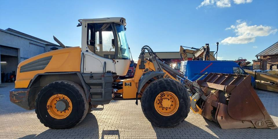Ładowarka Liebherr L538 16 ton łyżka wysokiego wysypu - Ελαστιχοφόρος φορτωτής: φωτογραφία 5 Ładowarka Liebherr L538 16 ton łyżka wysokiego wysypu - Ελαστιχοφόρος φορτωτής: φωτογραφία 5