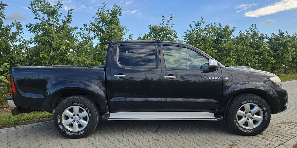 Toyota Hilux 3.0 SR5 automat 4x4 - Ημιφορτηγό: φωτογραφία 4 Toyota Hilux 3.0 SR5 automat 4x4 - Ημιφορτηγό: φωτογραφία 4