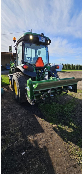 John Deere 4052R - Τρακτέρ: φωτογραφία 3 John Deere 4052R - Τρακτέρ: φωτογραφία 3