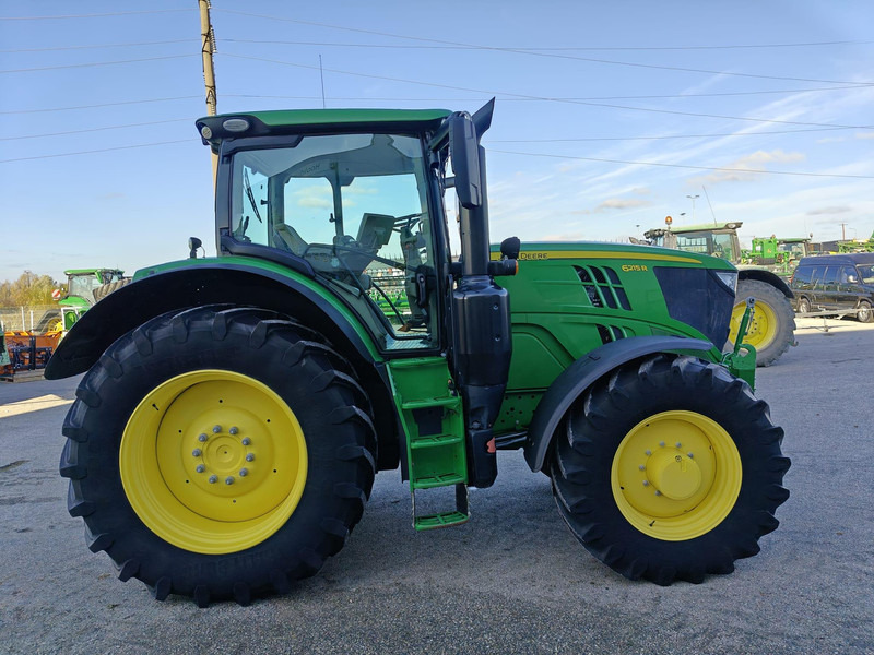 John Deere 6215R Autopowr - Τρακτέρ: φωτογραφία 2 John Deere 6215R Autopowr - Τρακτέρ: φωτογραφία 2