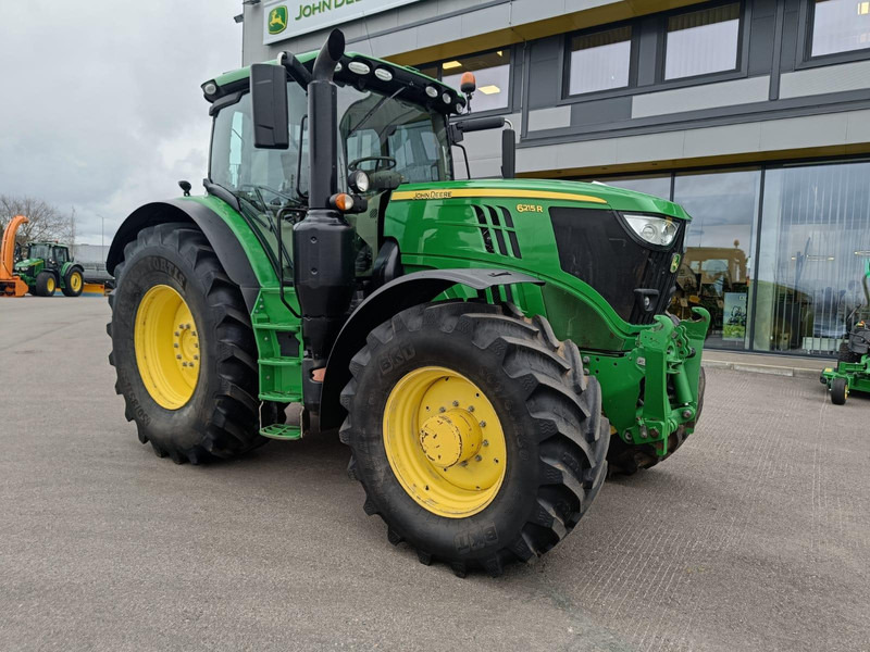 John Deere 6215R - Τρακτέρ: φωτογραφία 1 John Deere 6215R - Τρακτέρ: φωτογραφία 1