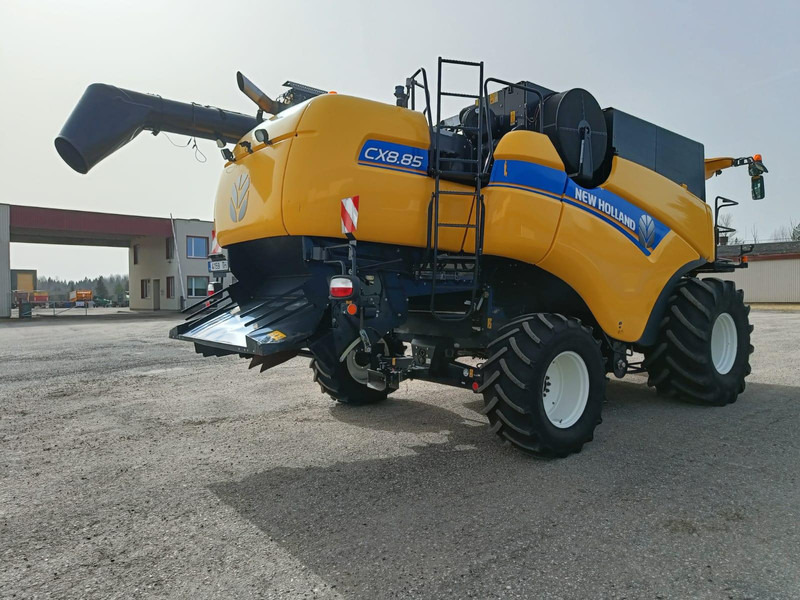 New Holland CX 8.85 - Θεριζοαλωνιστική μηχανή: φωτογραφία 5 New Holland CX 8.85 - Θεριζοαλωνιστική μηχανή: φωτογραφία 5