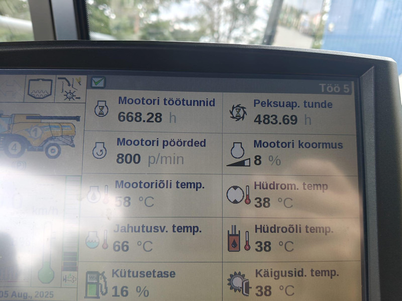 Θεριζοαλωνιστική μηχανή New Holland CX 8.90: φωτογραφία 20 Θεριζοαλωνιστική μηχανή New Holland CX 8.90: φωτογραφία 20