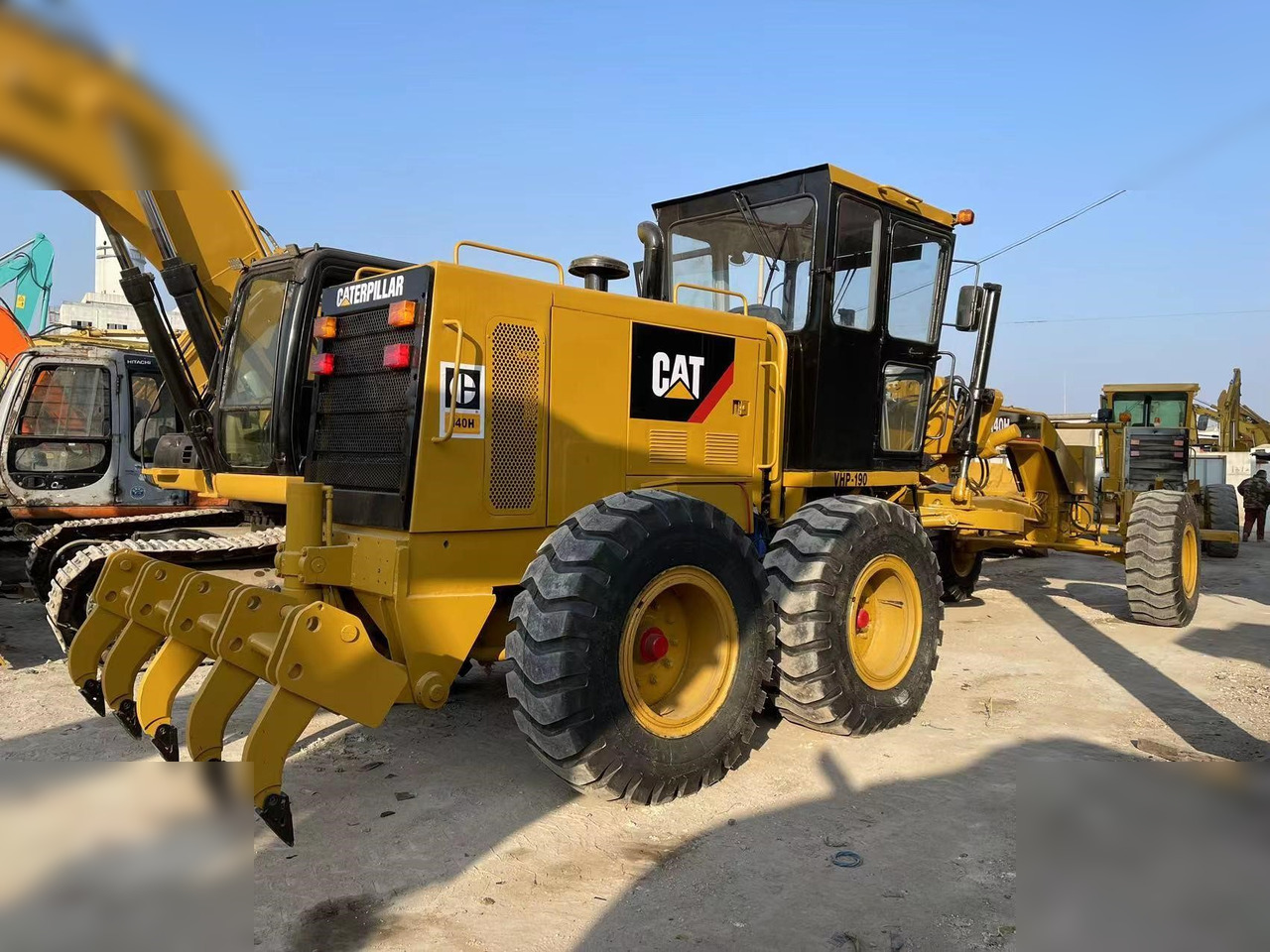 CATERPILLAR 140H - Γκρέιντερ: φωτογραφία 2 CATERPILLAR 140H - Γκρέιντερ: φωτογραφία 2