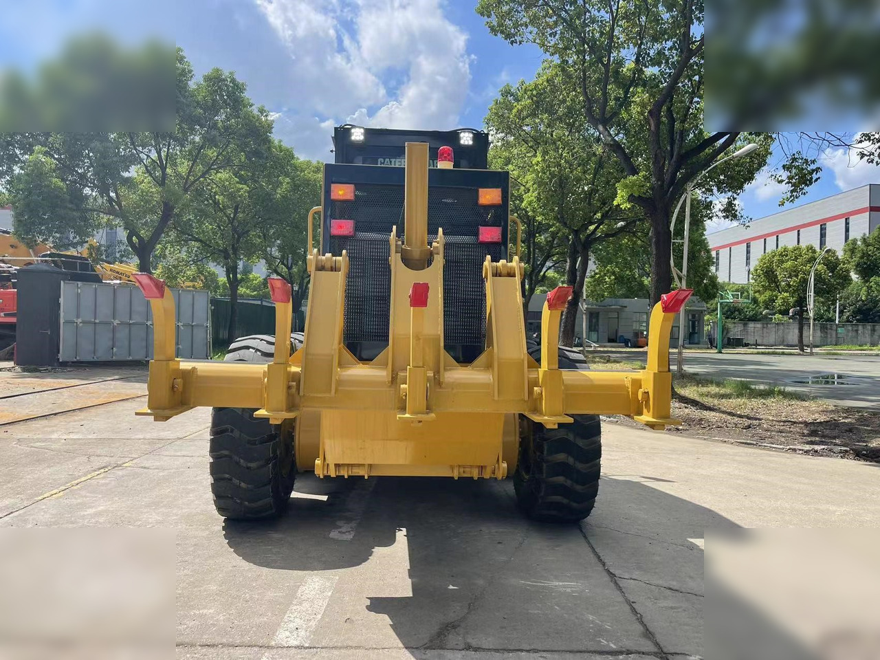 CATERPILLAR 140H - Γκρέιντερ: φωτογραφία 3 CATERPILLAR 140H - Γκρέιντερ: φωτογραφία 3