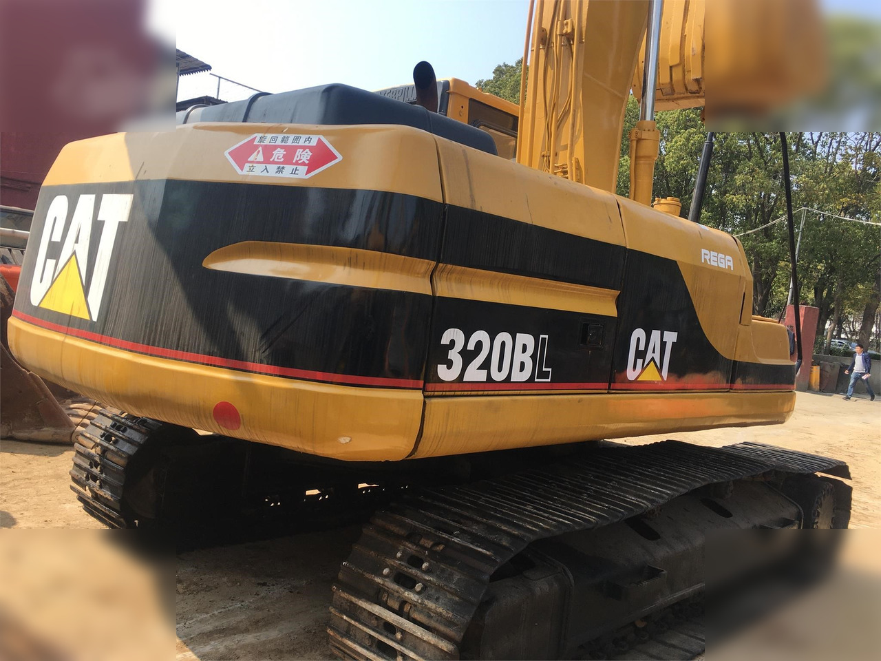 CATERPILLAR 320BL - Ερπυστριοφόρος εκσκαφέας: φωτογραφία 1 CATERPILLAR 320BL - Ερπυστριοφόρος εκσκαφέας: φωτογραφία 1