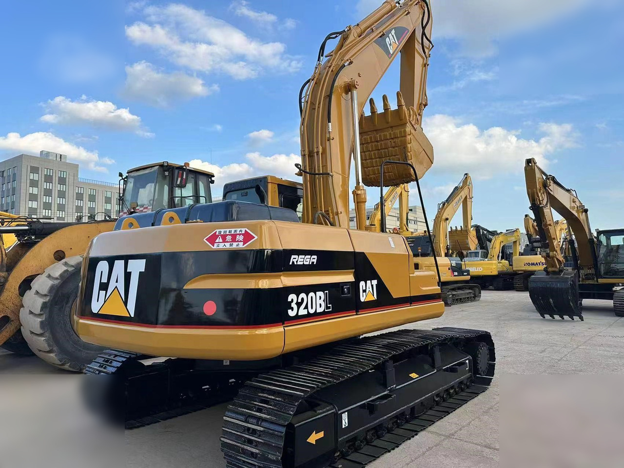 CATERPILLAR 320BL - Ερπυστριοφόρος εκσκαφέας: φωτογραφία 2 CATERPILLAR 320BL - Ερπυστριοφόρος εκσκαφέας: φωτογραφία 2