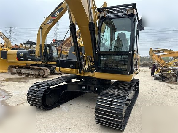 CATERPILLAR 320D2 - Ερπυστριοφόρος εκσκαφέας: φωτογραφία 5 CATERPILLAR 320D2 - Ερπυστριοφόρος εκσκαφέας: φωτογραφία 5