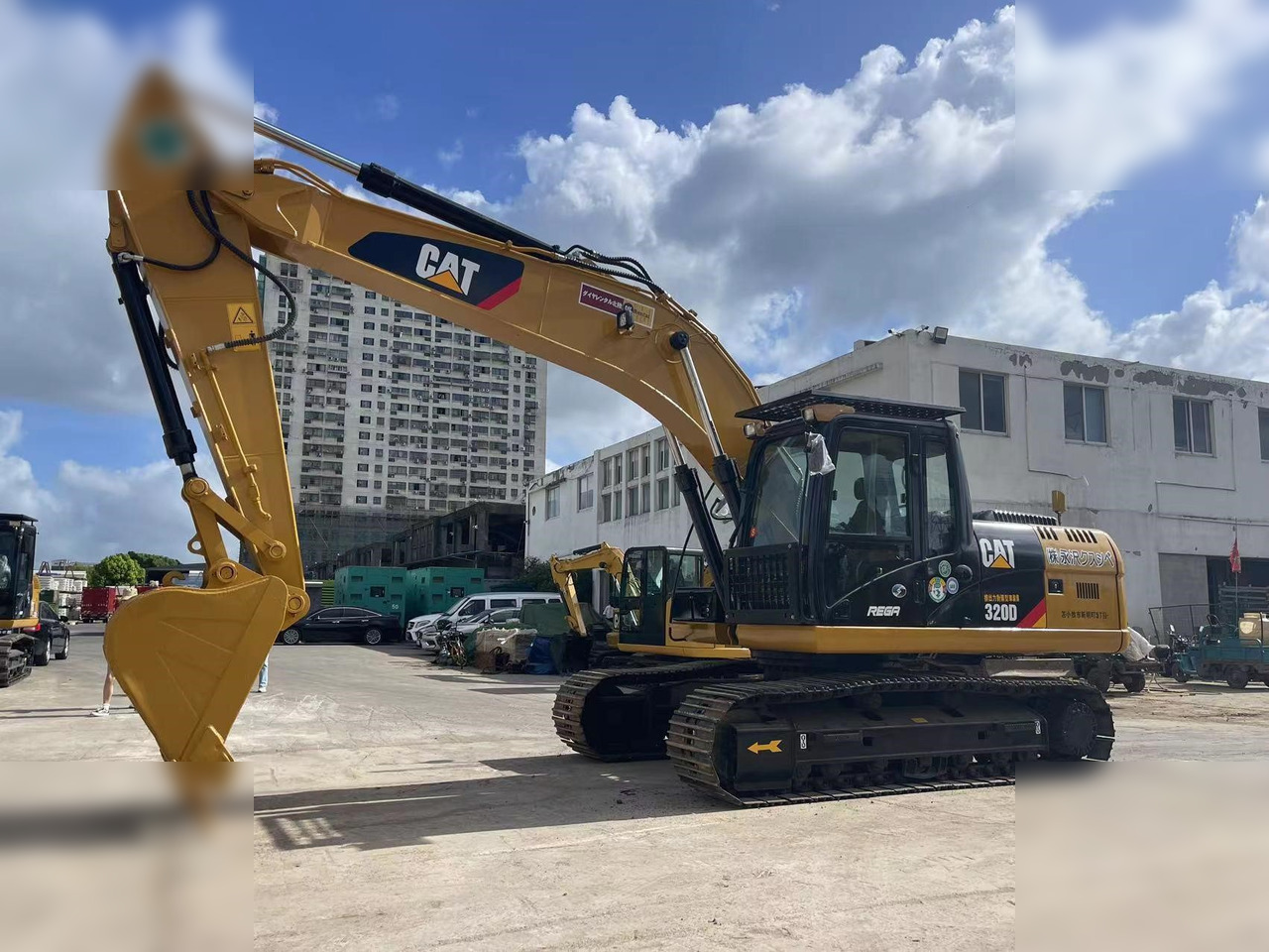 CATERPILLAR 320D - Ερπυστριοφόρος εκσκαφέας: φωτογραφία 1 CATERPILLAR 320D - Ερπυστριοφόρος εκσκαφέας: φωτογραφία 1