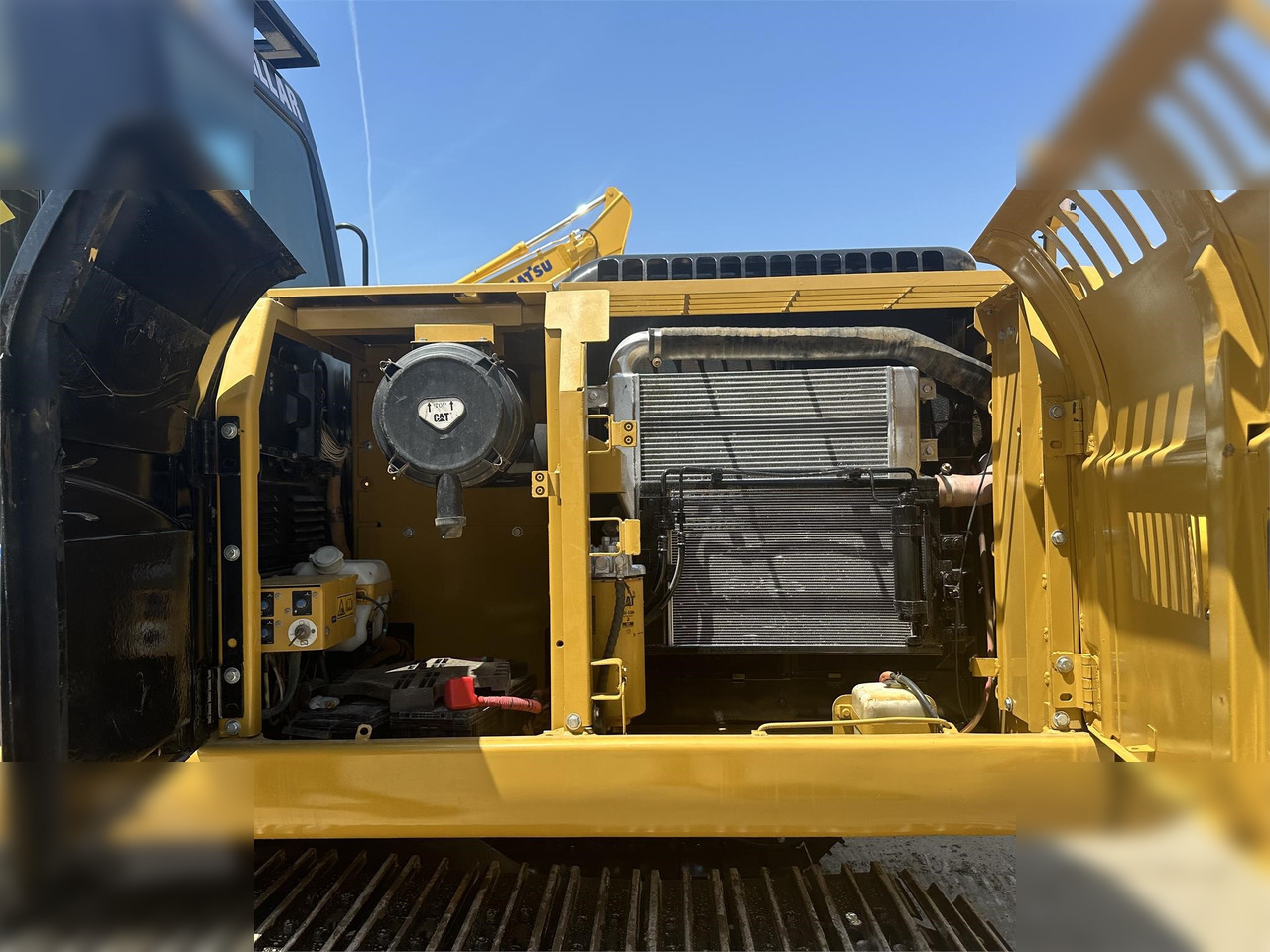 CATERPILLAR 323DL - Ερπυστριοφόρος εκσκαφέας: φωτογραφία 4 CATERPILLAR 323DL - Ερπυστριοφόρος εκσκαφέας: φωτογραφία 4