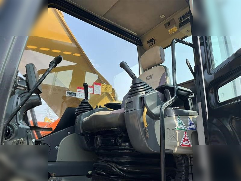 CATERPILLAR 330D - Ερπυστριοφόρος εκσκαφέας: φωτογραφία 3 CATERPILLAR 330D - Ερπυστριοφόρος εκσκαφέας: φωτογραφία 3