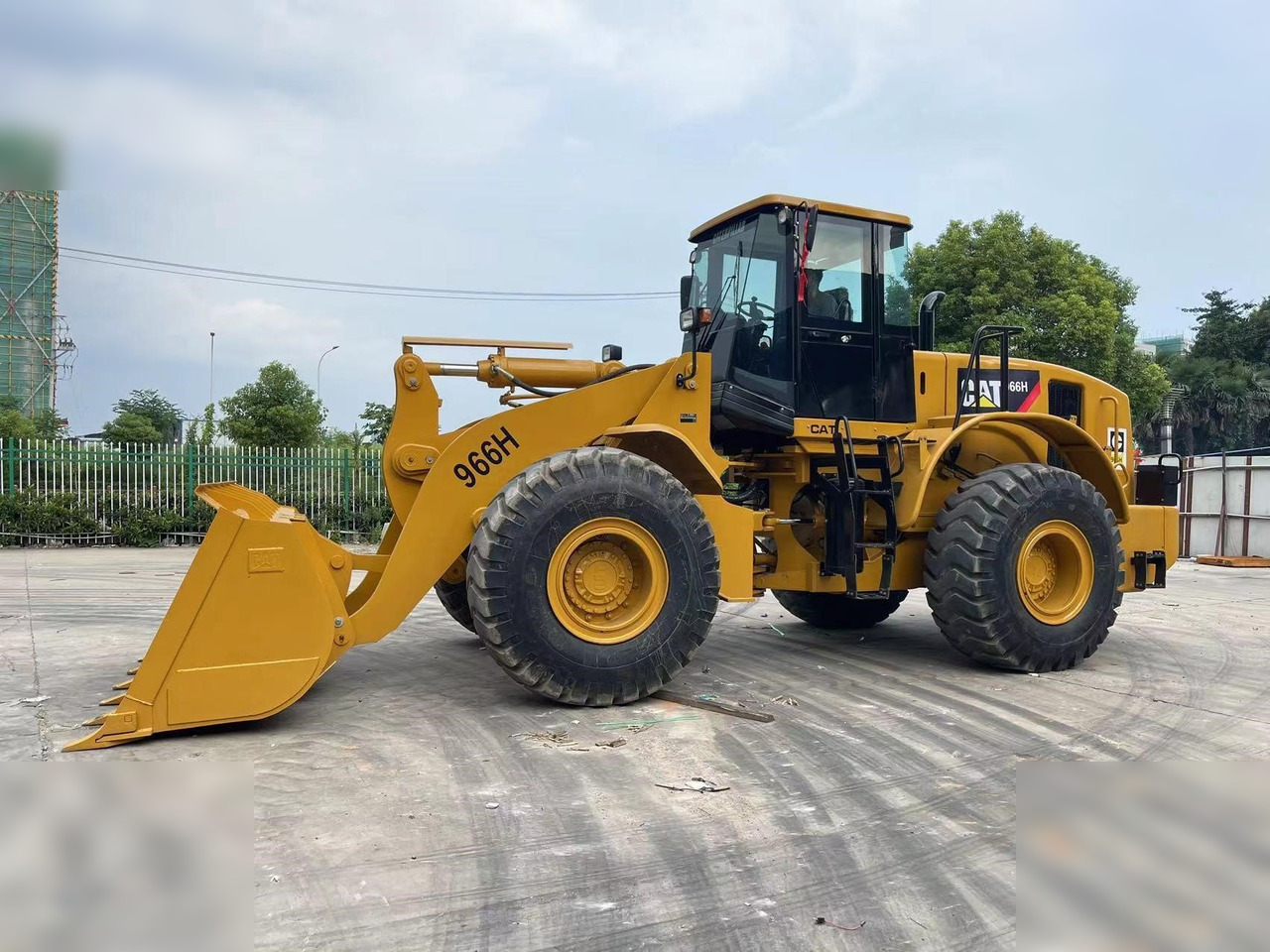 CATERPILLAR 966H - Ελαστιχοφόρος φορτωτής: φωτογραφία 1 CATERPILLAR 966H - Ελαστιχοφόρος φορτωτής: φωτογραφία 1