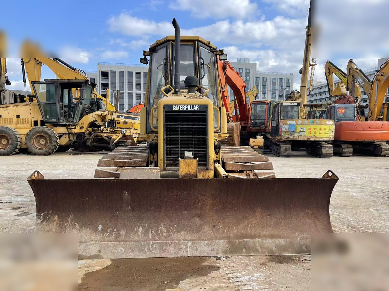 CATERPILLAR D3G - Μπουλντόζα: φωτογραφία 3 CATERPILLAR D3G - Μπουλντόζα: φωτογραφία 3