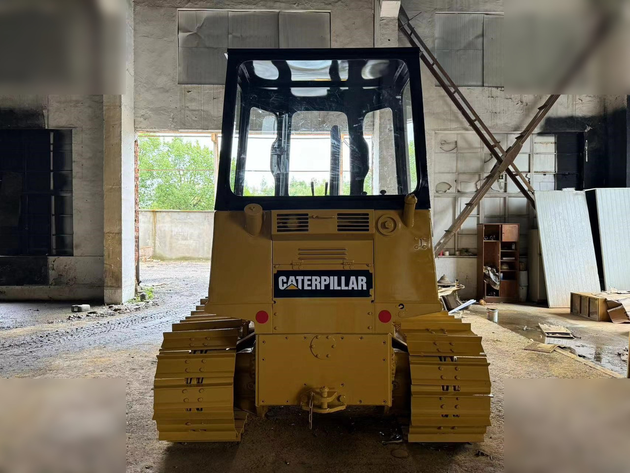 CATERPILLAR D4C - Μπουλντόζα: φωτογραφία 3 CATERPILLAR D4C - Μπουλντόζα: φωτογραφία 3