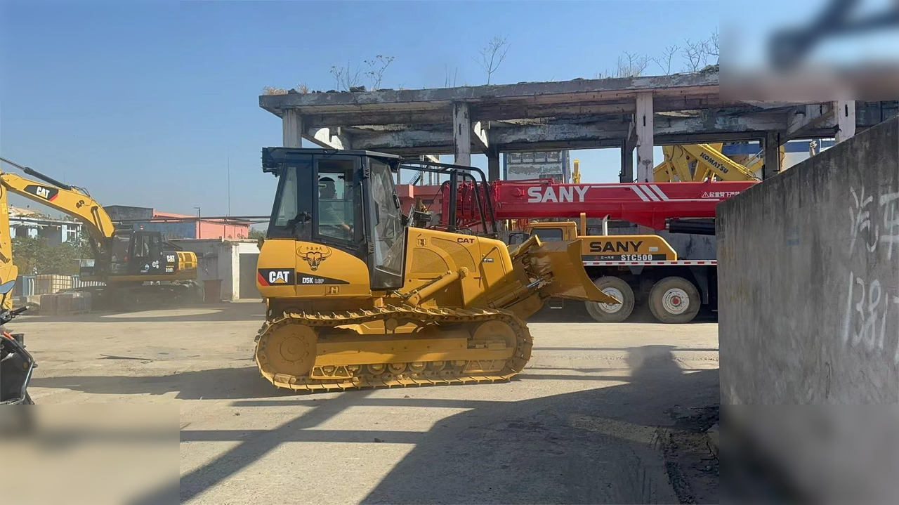 CATERPILLAR D5K LGP - Μπουλντόζα: φωτογραφία 1 CATERPILLAR D5K LGP - Μπουλντόζα: φωτογραφία 1