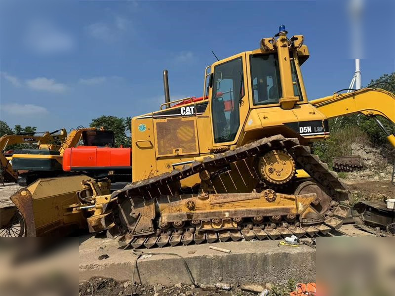 CATERPILLAR D5N - Μπουλντόζα: φωτογραφία 5 CATERPILLAR D5N - Μπουλντόζα: φωτογραφία 5