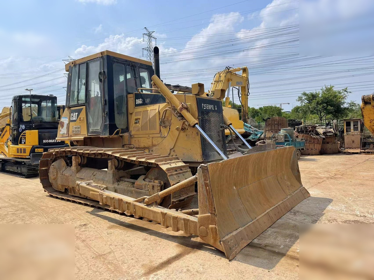 CATERPILLAR D6G - Μπουλντόζα: φωτογραφία 1 CATERPILLAR D6G - Μπουλντόζα: φωτογραφία 1