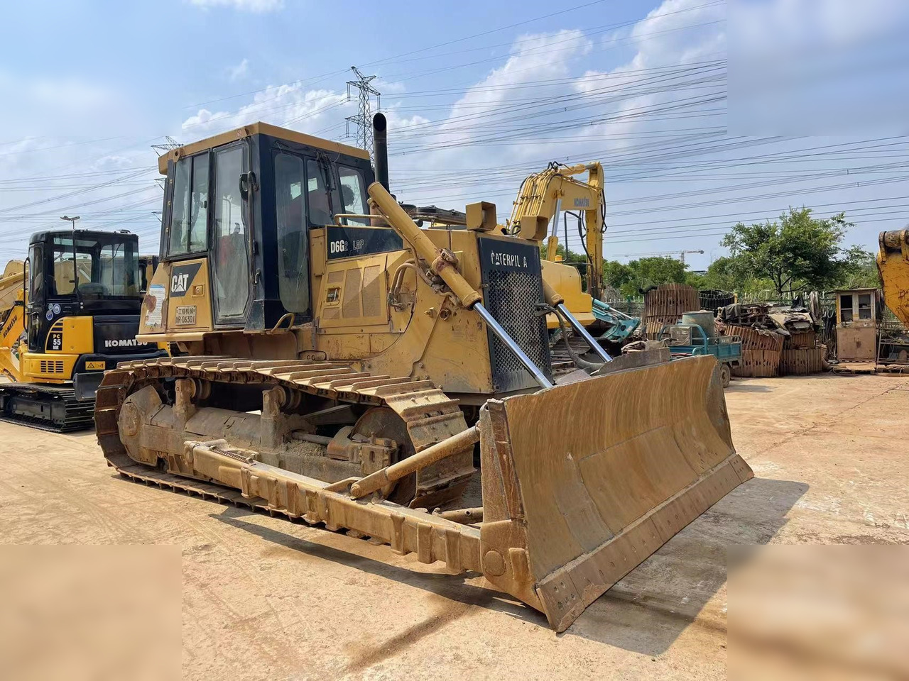 CATERPILLAR D6G - Μπουλντόζα: φωτογραφία 1 CATERPILLAR D6G - Μπουλντόζα: φωτογραφία 1
