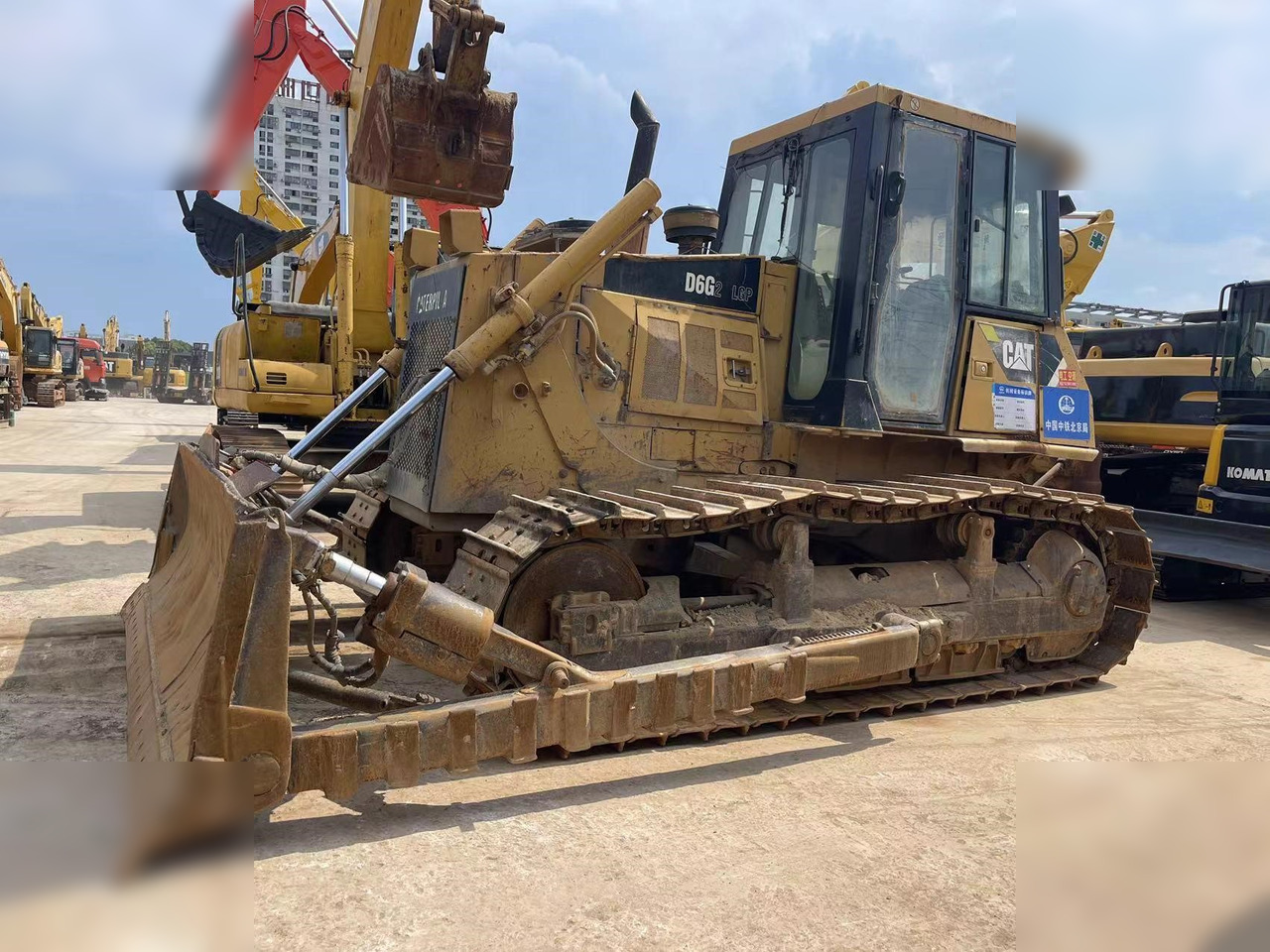 CATERPILLAR D6G - Μπουλντόζα: φωτογραφία 2 CATERPILLAR D6G - Μπουλντόζα: φωτογραφία 2