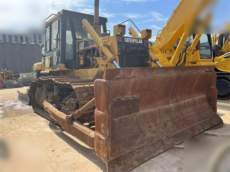 CATERPILLAR D6G - Μπουλντόζα: φωτογραφία 2 CATERPILLAR D6G - Μπουλντόζα: φωτογραφία 2