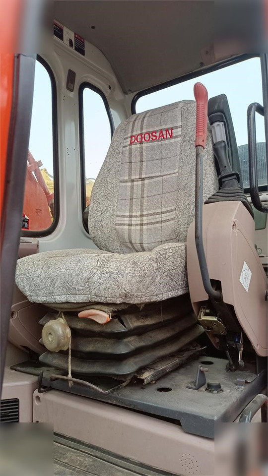 DOOSAN DH220 LC-7 - Ερπυστριοφόρος εκσκαφέας: φωτογραφία 4 DOOSAN DH220 LC-7 - Ερπυστριοφόρος εκσκαφέας: φωτογραφία 4