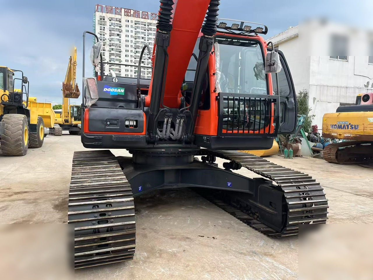 Ερπυστριοφόρος εκσκαφέας DOOSAN DX225 LC: φωτογραφία 6 Ερπυστριοφόρος εκσκαφέας DOOSAN DX225 LC: φωτογραφία 6