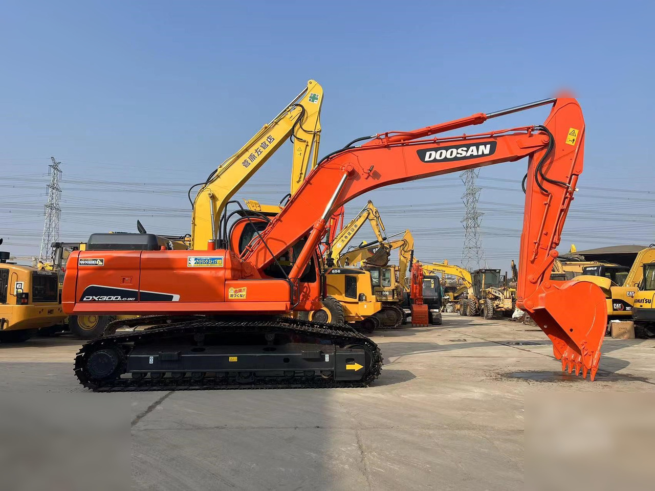 DOOSAN DX300 LC-9C - Ερπυστριοφόρος εκσκαφέας: φωτογραφία 1 DOOSAN DX300 LC-9C - Ερπυστριοφόρος εκσκαφέας: φωτογραφία 1