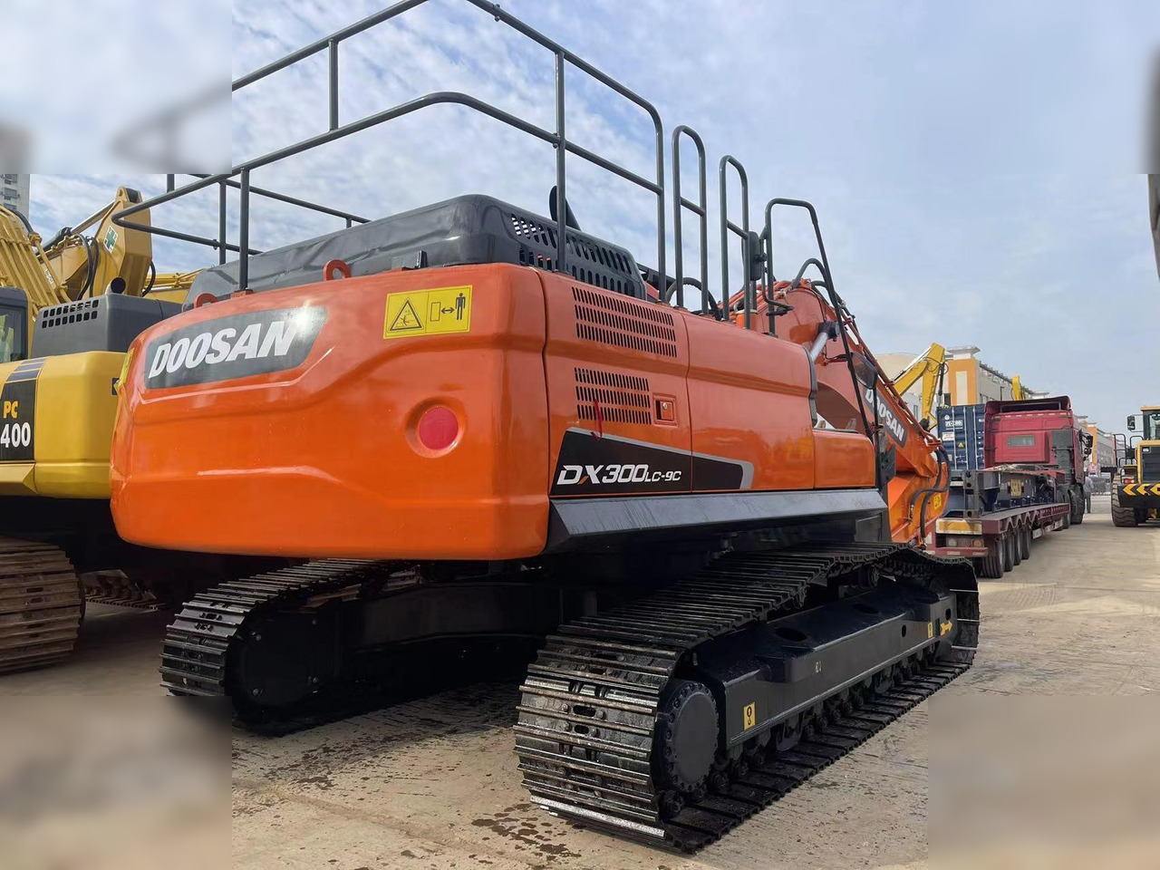 DOOSAN DX300 LCA - Ερπυστριοφόρος εκσκαφέας: φωτογραφία 3 DOOSAN DX300 LCA - Ερπυστριοφόρος εκσκαφέας: φωτογραφία 3