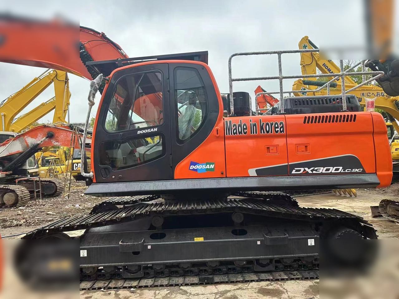 DOOSAN DX300 LC - Ερπυστριοφόρος εκσκαφέας: φωτογραφία 2 DOOSAN DX300 LC - Ερπυστριοφόρος εκσκαφέας: φωτογραφία 2
