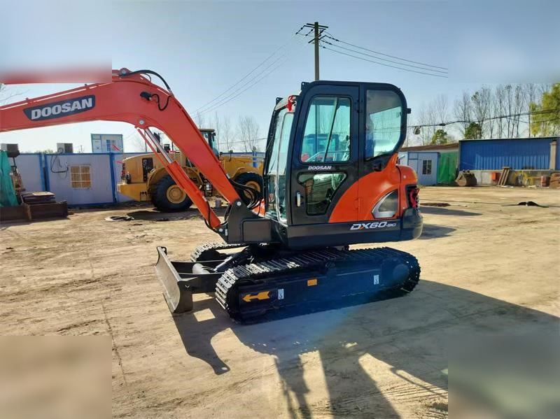 DOOSAN DX60-9C - Ερπυστριοφόρος εκσκαφέας: φωτογραφία 5 DOOSAN DX60-9C - Ερπυστριοφόρος εκσκαφέας: φωτογραφία 5