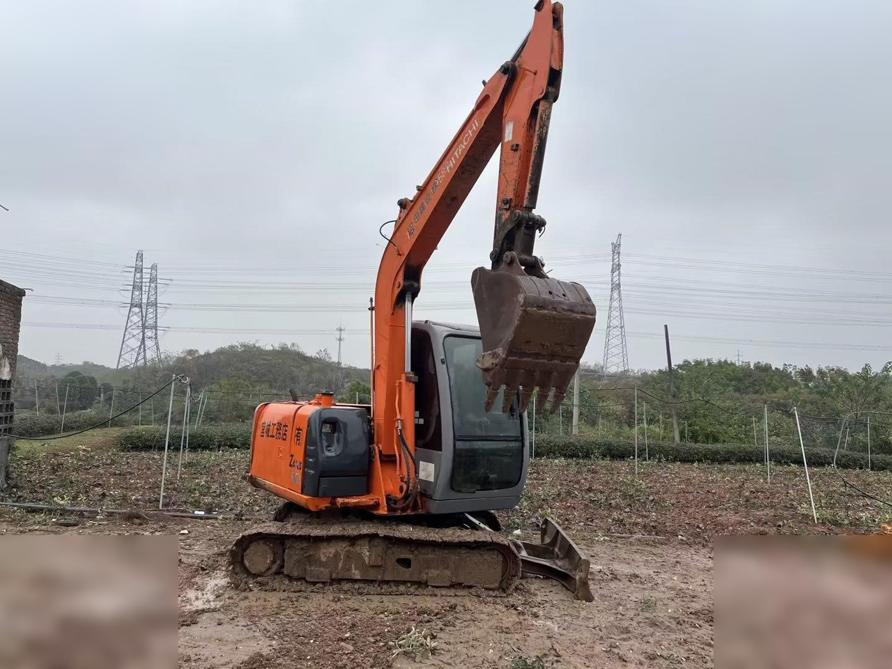 HITACHI ZX60 - Ερπυστριοφόρος εκσκαφέας: φωτογραφία 2 HITACHI ZX60 - Ερπυστριοφόρος εκσκαφέας: φωτογραφία 2
