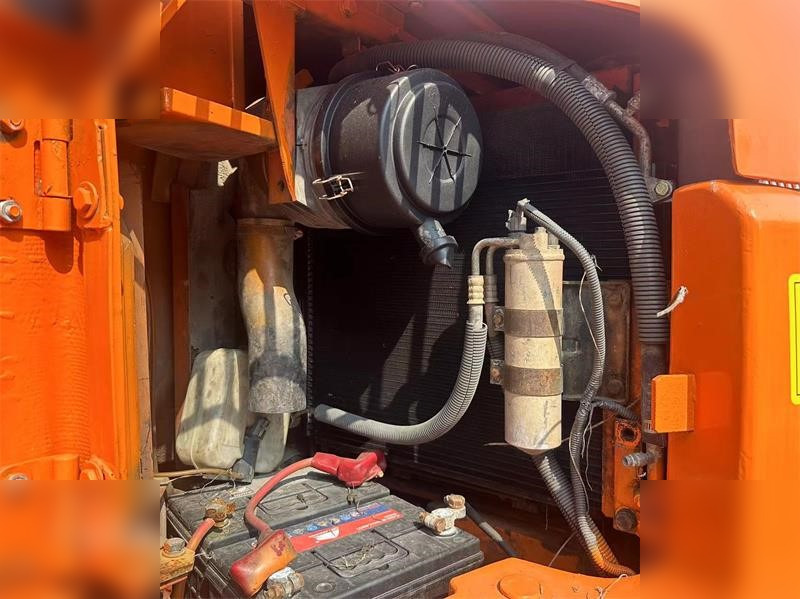 HITACHI ZX75US - Ερπυστριοφόρος εκσκαφέας: φωτογραφία 5 HITACHI ZX75US - Ερπυστριοφόρος εκσκαφέας: φωτογραφία 5