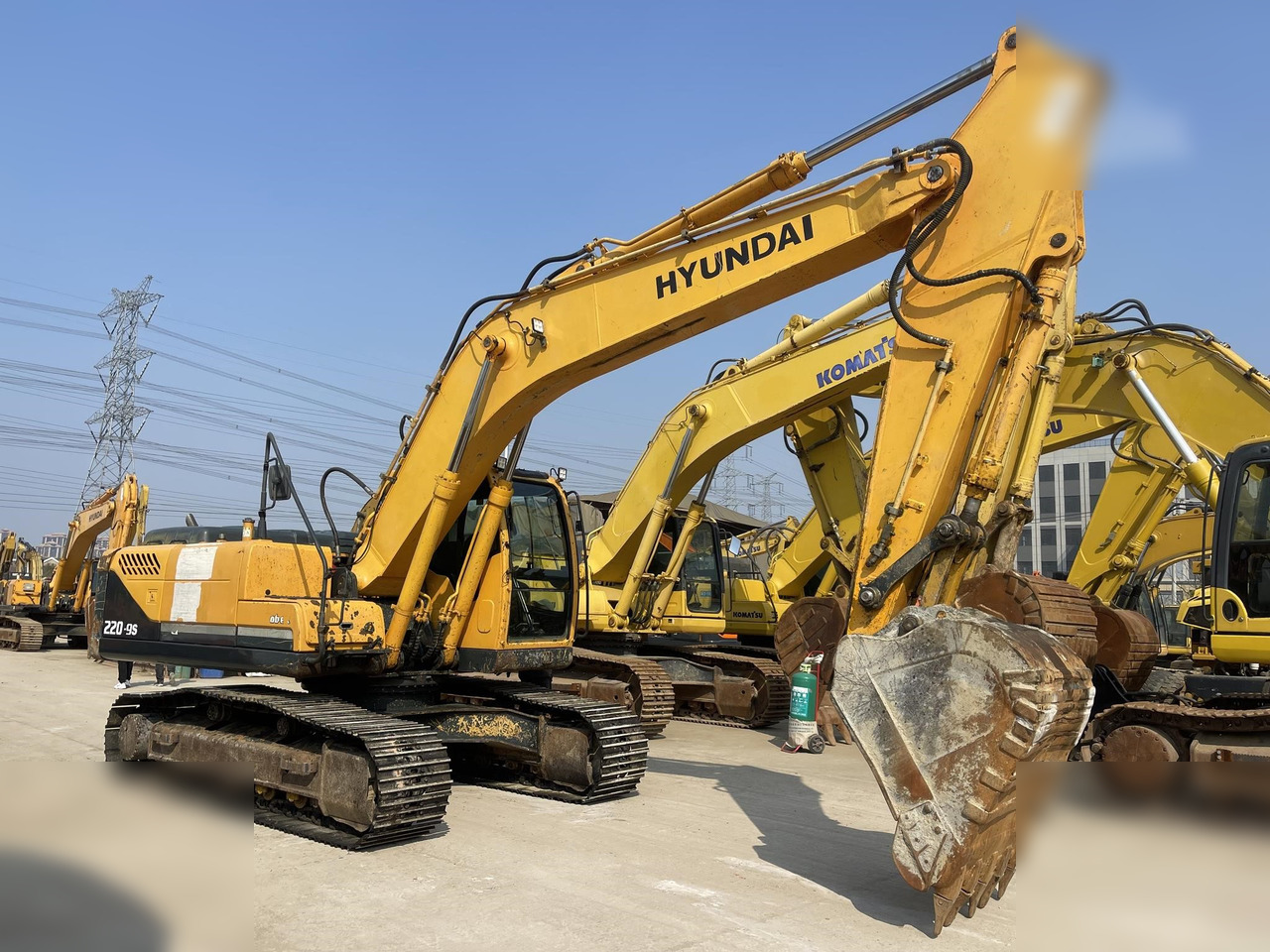HYUNDAI ROBEX 220 LC-9S - Ερπυστριοφόρος εκσκαφέας: φωτογραφία 4 HYUNDAI ROBEX 220 LC-9S - Ερπυστριοφόρος εκσκαφέας: φωτογραφία 4
